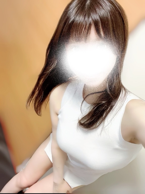 岡野えみ Emi Okano